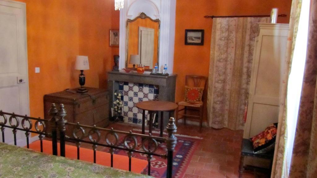 Maison D'Hotes La Boca Sommières Szoba fotó
